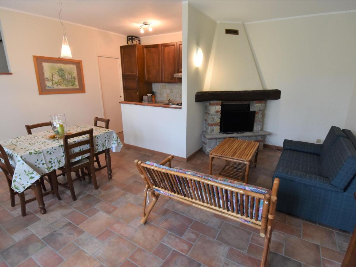 Apartment La Corte Bricca - Trilo B By Interhome Castana  Extérieur photo